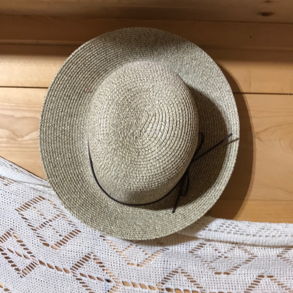 Sonoma travel hat new!